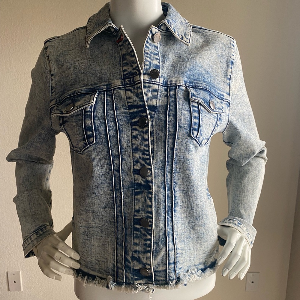Denim jacket in acid wash